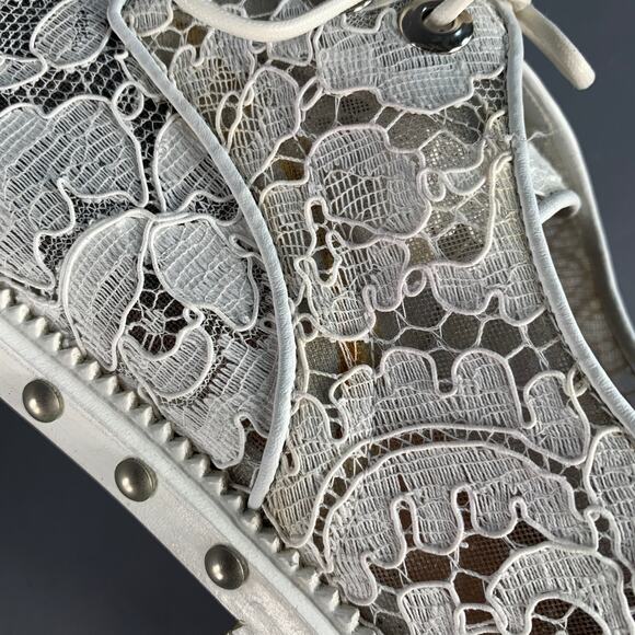 GIVENCHY Size 10 White Leather Lace Studded Derby Shoes - Picture 13 of 14